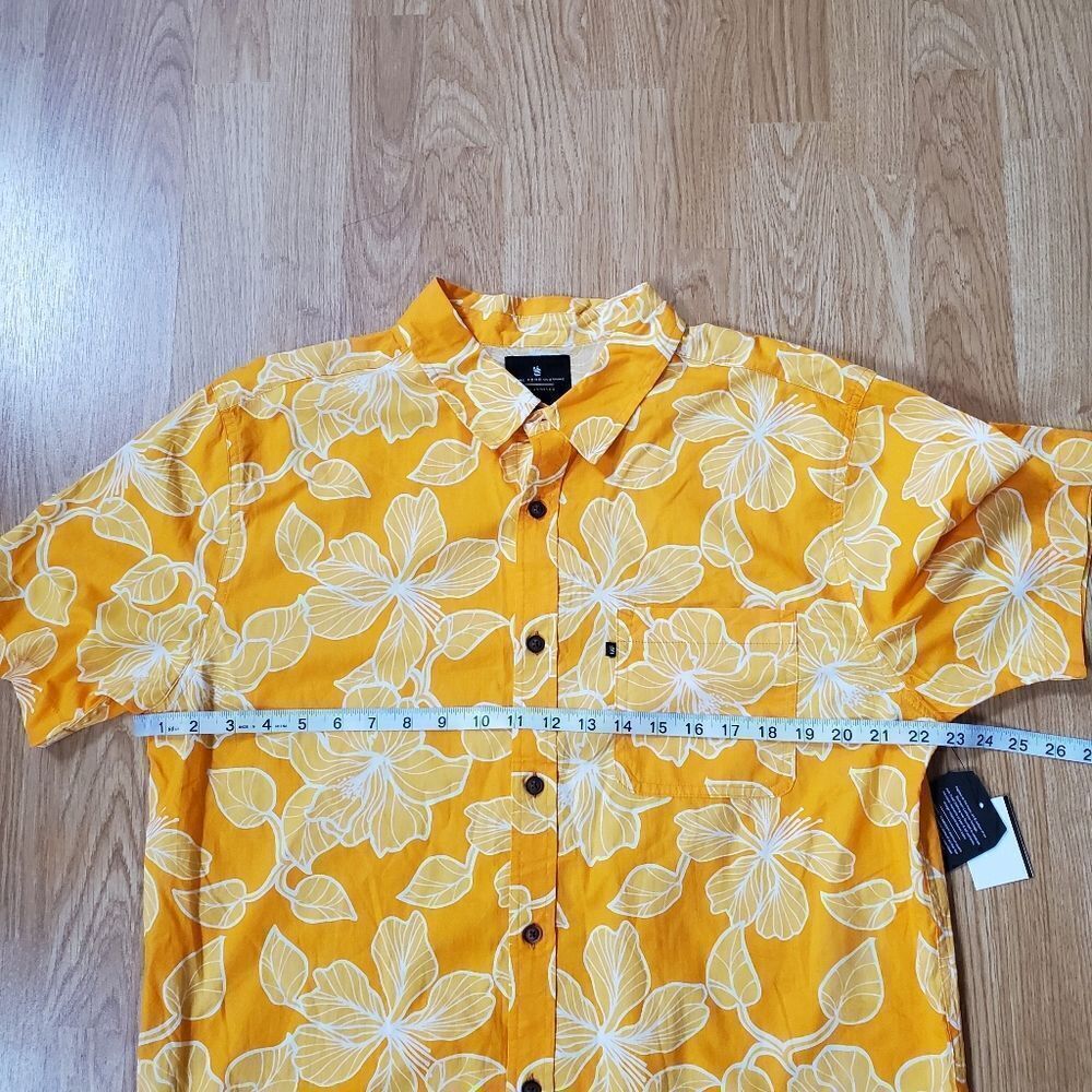Junk Food Rico Short Sleeve Button-Up Shirt - Picture 7 of 10